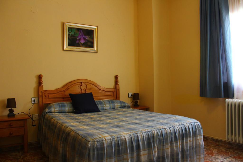 Residencial Los Robles Arroyo Frio Zimmer foto